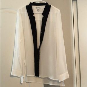 Women’s button down